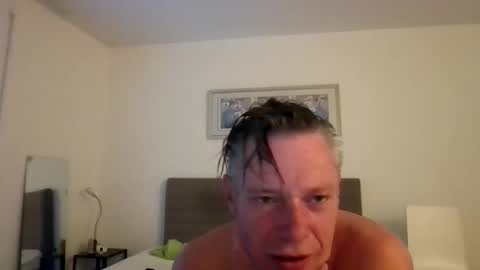 Snapshot of salsapaulus chatting on 26, 4, 2026 salsapaulus online show from 26, 4, 2026