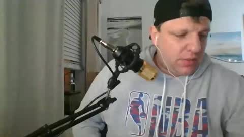 Snapshot of salsbud2022 chatting on 2, 1, 2025 salsbud2022 online show from 2, 1, 2025