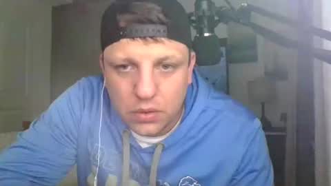 Snapshot of salsbud2022 chatting on 20, 2, 2025 salsbud2022 online show from 20, 2, 2025