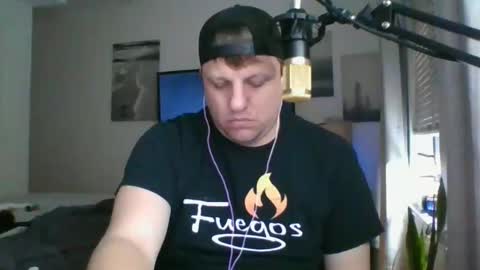 Snapshot of salsbud2022 chatting on 23, 2, 2025 salsbud2022 online show from 23, 2, 2025