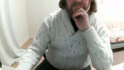 Saltimbanquier  Salt  ou  Banquier  online show from 19, 1, 2025