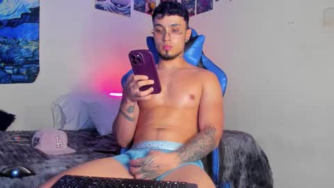   online show from 3, 12, 2025