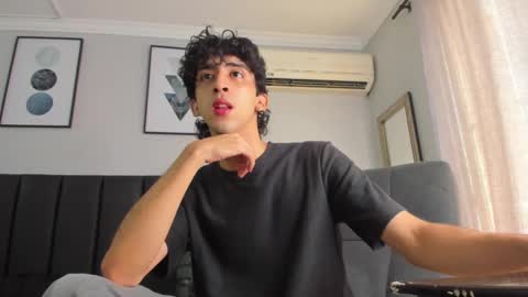 salvatore  online show from 11, 3, 2025