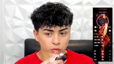 Snapshot of sam_daves_ chatting on 15, 11, 2025 Sam online show from 15, 11, 2025