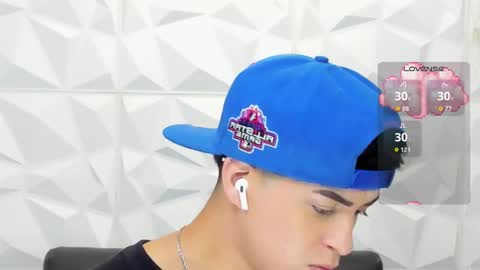 Snapshot of sam_daves_ chatting on 24, 11, 2025 Sam online show from 24, 11, 2025