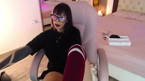 SAM MANSON online show from 11, 2, 2025