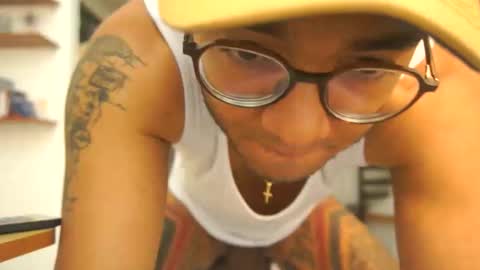 SAMUEL THOMPSON online show from 5, 6, 2026