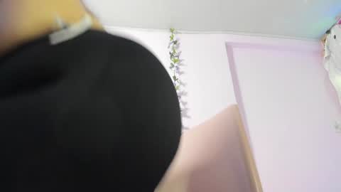 Samanta online show from 4, 1, 2025