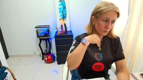 Samanta Stone online show from 21, 10, 2025