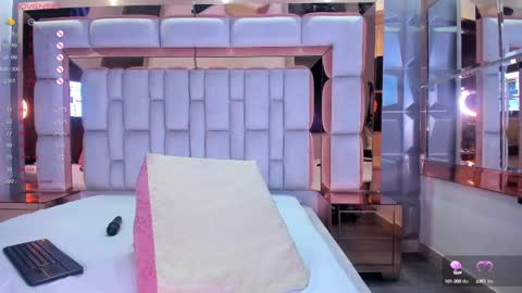 S A M A N T A   online show from 11, 2, 2025