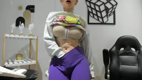Snapshot of samantha_larusso_ chatting on 1, 7, 2026 Andy online show from 1, 7, 2026