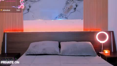 samantha_moons online show from 10, 4, 2026