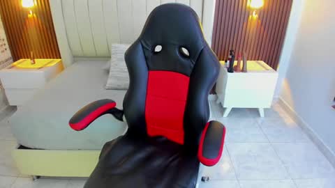    online show from 23, 9, 2025