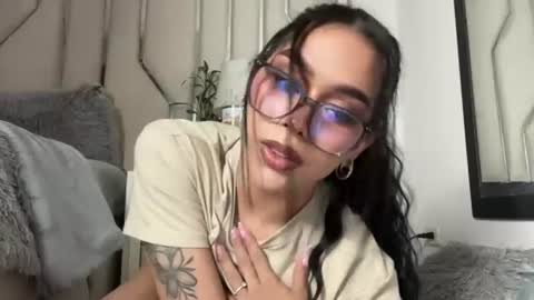 Samantha Bernardo online show from 13, 6, 2026