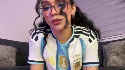 Samantha Bernardo online show from 17, 6, 2026