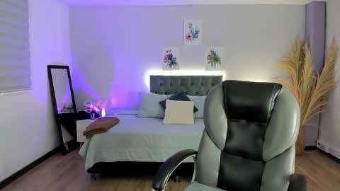 Snapshot of samara_hilton_2 chatting on 3, 10, 2025 samara_hilton_2 online show from 3, 10, 2025