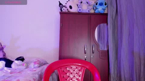 Samara is my name a pleasure delighted that you are here leave your thumb up it is important to me online show from 19, 5, 2026