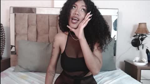 samaragrey18 online show from 15, 1, 2025