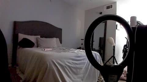 Yaya online show from 20, 10, 2025