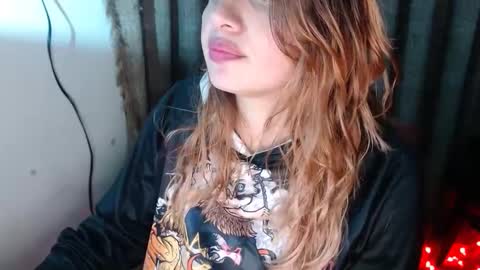 Snapshot of samatha_squirts chatting on 12, 9, 2025 samatha_squirts online show from 12, 9, 2025