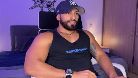 Snapshot of samdornan chatting on 12, 2, 2025 Sam Dornan online show from 12, 2, 2025