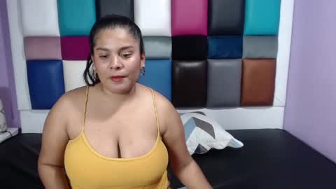 Snapshot of samevanshot chatting on 18, 2, 2025 samevanshot online show from 18, 2, 2025