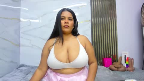 Snapshot of samevanshot chatting on 29, 4, 2026 samevanshot online show from 29, 4, 2026