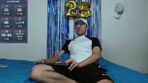 Snapshot of samfox_ chatting on 15, 9, 2025 SAM online show from 15, 9, 2025