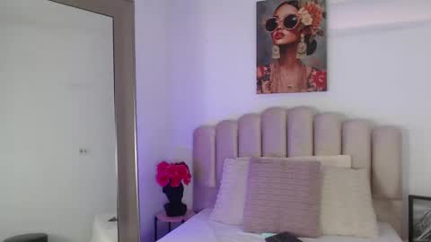 Snapshot of samgomez_ chatting on 27, 11, 2025 Samantha online show from 27, 11, 2025