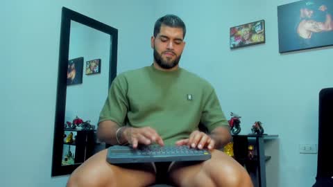 Snapshot of samir_hazard chatting on 18, 12, 2024 samir_hazard online show from 18, 12, 2024