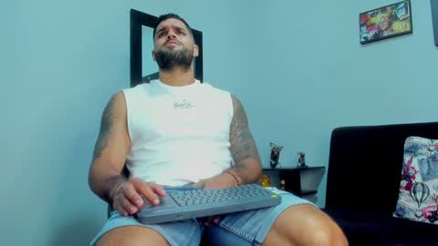 Snapshot of samir_hazard chatting on 1, 2, 2025 samir_hazard online show from 1, 2, 2025
