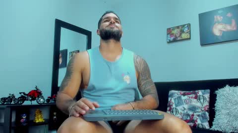 Snapshot of samir_hazard chatting on 19, 2, 2025 samir_hazard online show from 19, 2, 2025