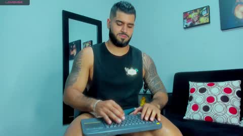 Snapshot of samir_hazard chatting on 4, 3, 2025 samir_hazard online show from 4, 3, 2025