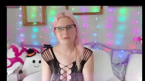 Samantha online show from 6, 7, 2026