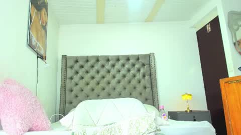 Snapshot of sammy_gir chatting on 15, 7, 2026 Sammy online show from 15, 7, 2026
