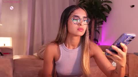 Snapshot of sammylaszlow chatting on 10, 9, 2025 Sammy online show from 10, 9, 2025