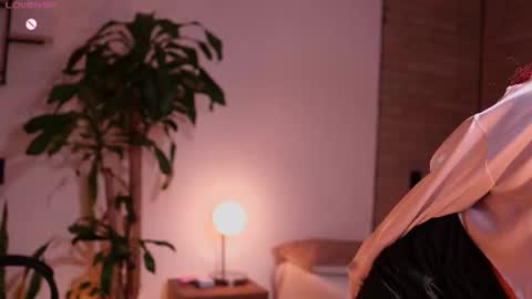 Snapshot of sammylaszlow chatting on 23, 12, 2025 Sammy online show from 23, 12, 2025