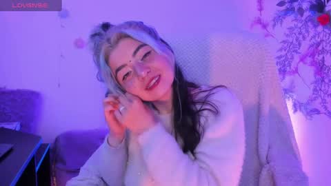 Snapshot of sammysammy_ chatting on 8, 3, 2025 online show from 8, 3, 2025