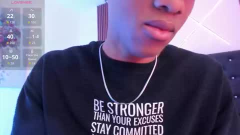Snapshot of sammyyadams_ chatting on 8, 10, 2025 sammyyadams_ online show from 8, 10, 2025