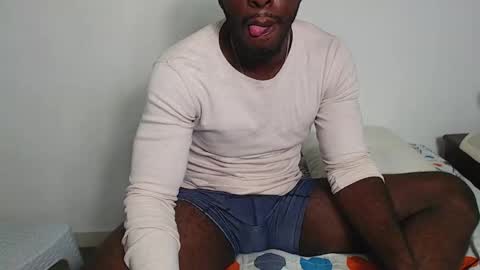 Snapshot of samsondauda chatting on 13, 2, 2025 samson dauda online show from 13, 2, 2025