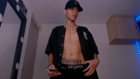   online show from 30, 12, 2024