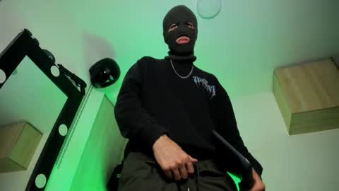   online show from 1, 10, 2025