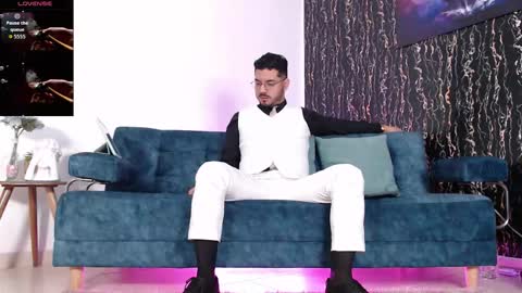 Snapshot of samuelcoopper chatting on 19, 11, 2025 Samuel Coopper online show from 19, 11, 2025