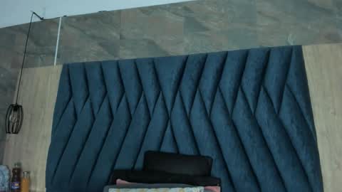 Snapshot of samy_grey01 chatting on 17, 11, 2025 S A M Y G R E Y online show from 17, 11, 2025