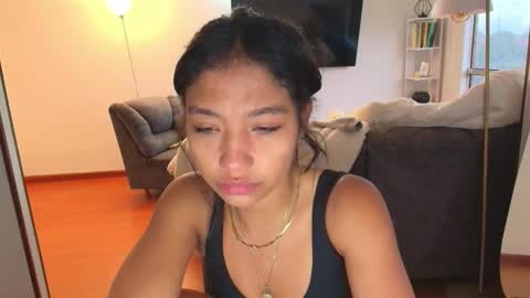 Hello I am absent due to a family calamity I will return soon-hola estoy ausente por un problema familiar volvere pronto. online show from 9, 10, 2025