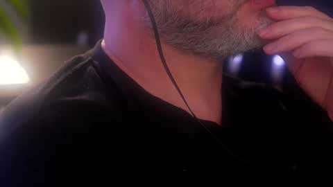 Sanders online show from 3, 10, 2025