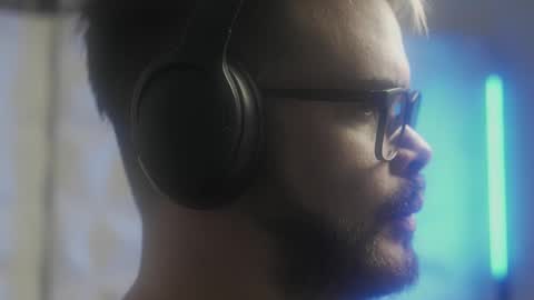 Sanders online show from 4, 3, 2026