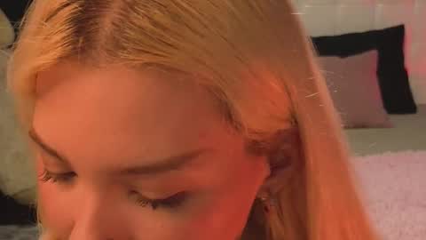 Sandy  online show from 28, 11, 2025