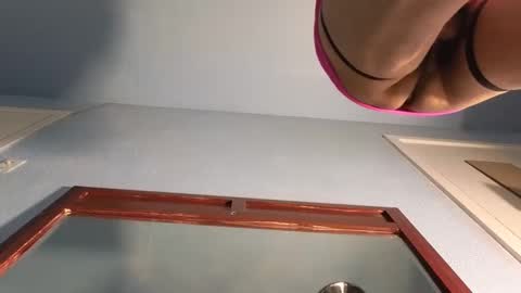 Sandra online show from 3, 2, 2025