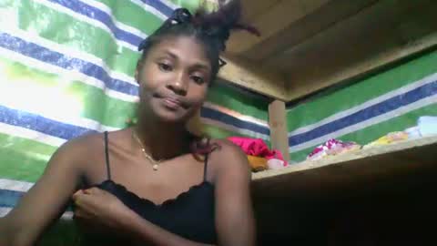 Snapshot of sandricaaa chatting on 6, 5, 2026 sandricaaa online show from 6, 5, 2026